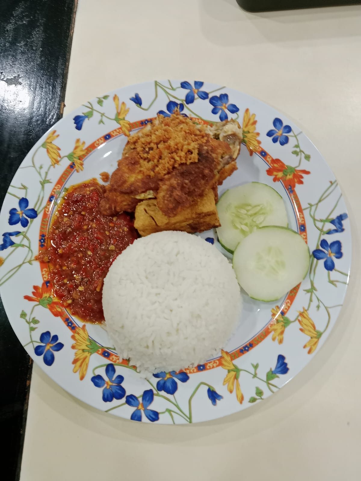 AYAM PENYET KITA "IKHSAN"
