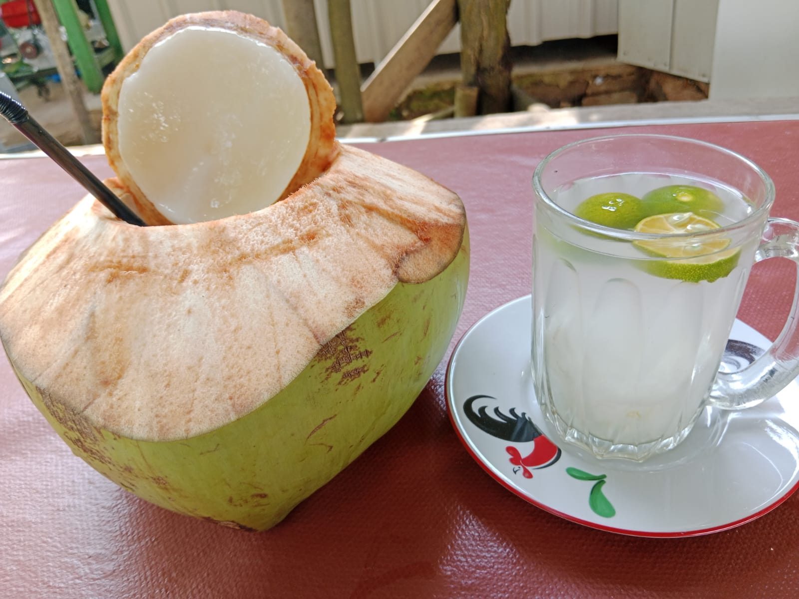 Es Kelapa "Bukit Balada"