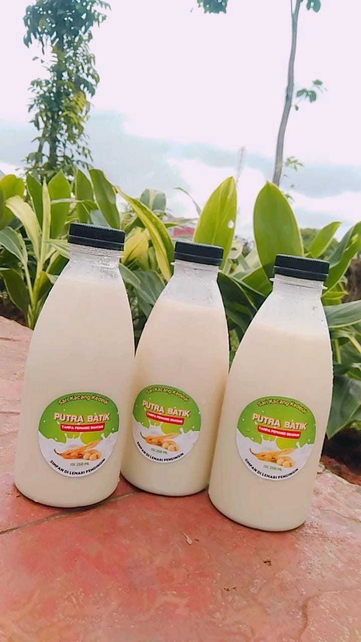 Sari Kacang Kedelai Putra Batik