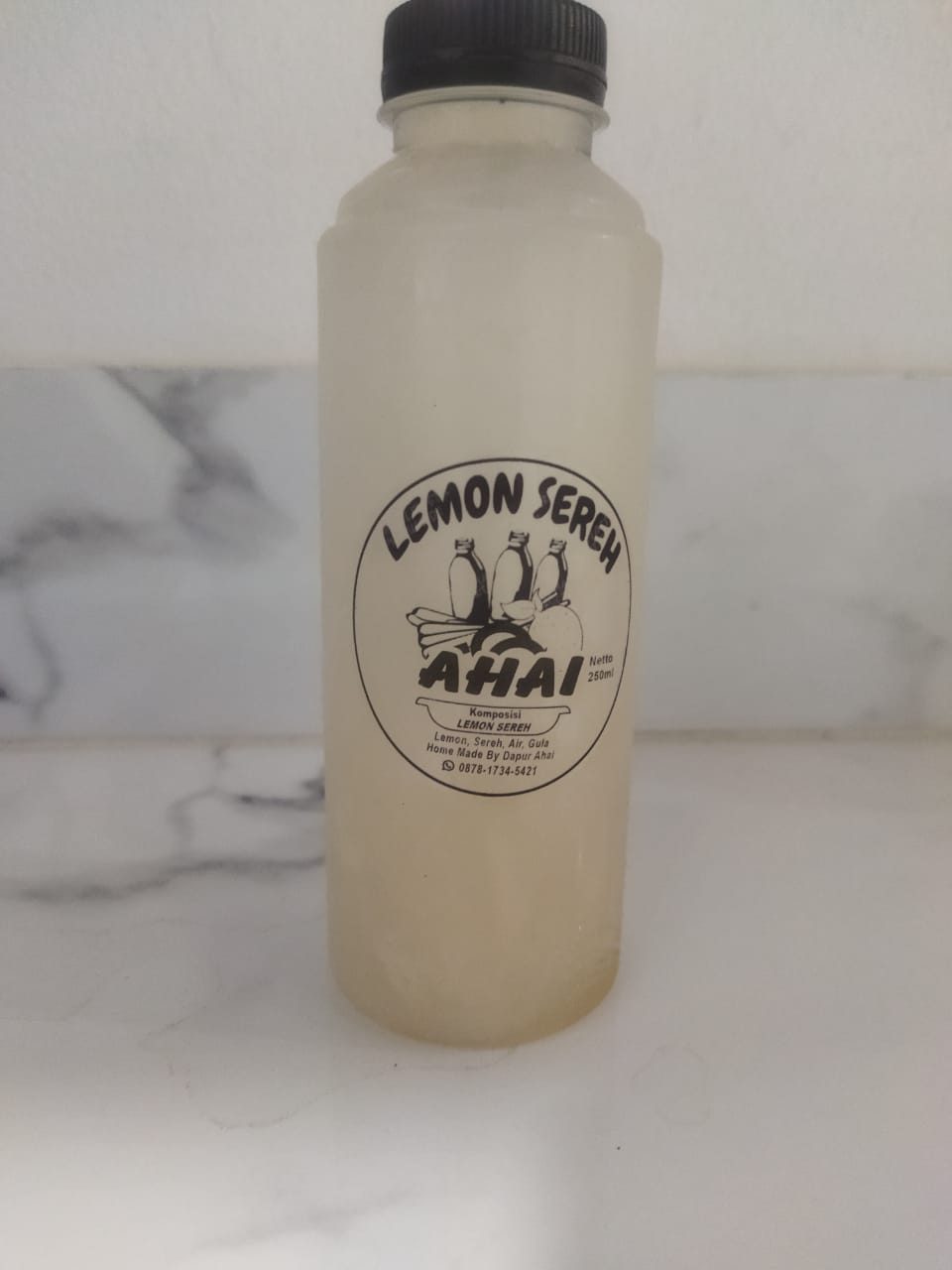 Minuman Sari Buah Lemon dan Sereh AHAI