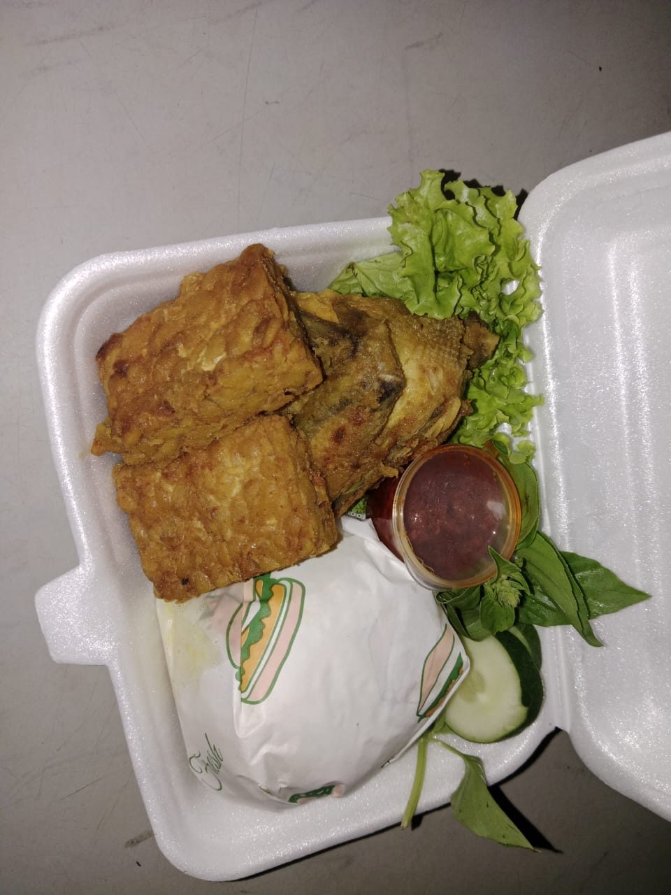 Ayam Penyet "Ria"