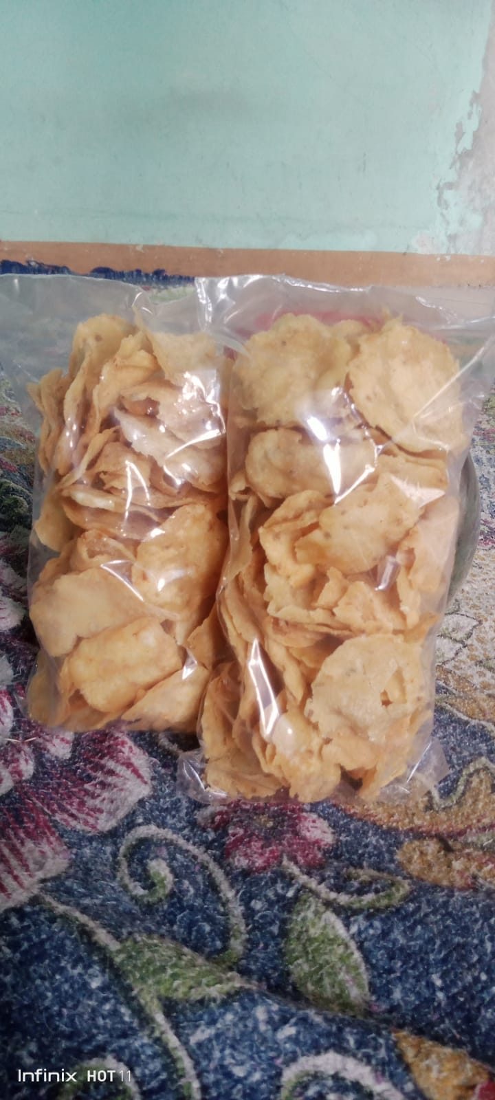 KRIPIK EMPLENG BATU